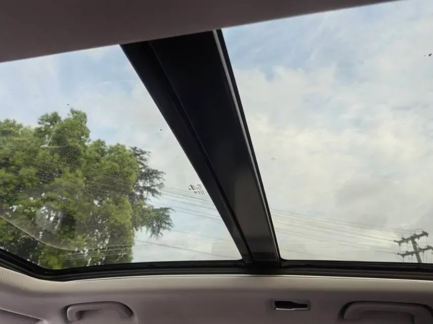 2022 Geely Azkarra 1.8T 184HP L4 7DCT,autocango,china used car exporter,china ev exporter,chinese used car exporter,chinese used ev exporter