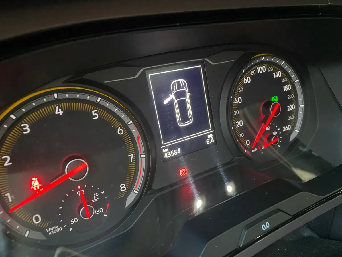 2021 Volkswagen Tharu 1.4T 150HP L4 7DCT,autocango,china used car exporter,china ev exporter,chinese used car exporter,chinese used ev exporter