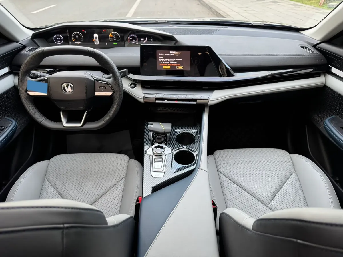 2023 ChangAn UNI-V iDD 1.5T 170HP L4 6TCT PHEV 18.4KWH,autocango,china used car exporter,china ev exporter,chinese used car exporter,chinese used ev exporter