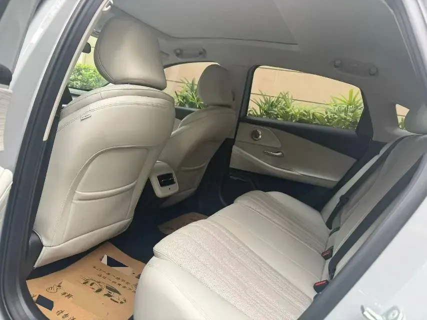 2024 Fulwin FulwinA8 1.5T 156HP L4 1DHT PHEV 18.3KWH,autocango,china used car exporter,china ev exporter,chinese used car exporter,chinese used ev exporter