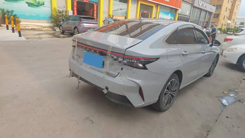 2024 Fulwin FulwinA8 1.5T 156HP L4 1DHT PHEV 18.3KWH,autocango,china used car exporter,china ev exporter,chinese used car exporter,chinese used ev exporter