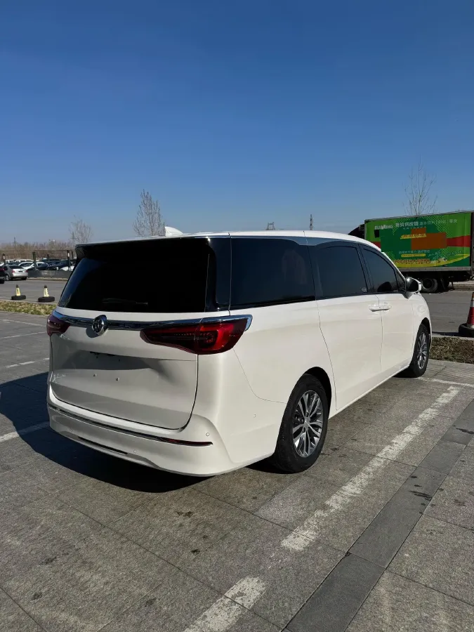 2021 Buick GL8 2.0T 237HP L4 9AT,autocango,china used car exporter,china ev exporter,chinese used car exporter,chinese used ev exporter