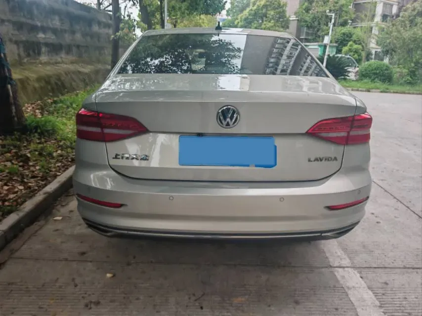 2018 Volkswagen Lavida 1.2T 116HP L4 7DCT,autocango,china used car exporter,china ev exporter,chinese used car exporter,chinese used ev exporter