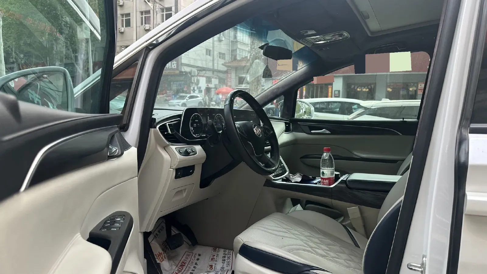 2021 Buick GL8 2.0T 237HP L4 9AT,autocango,china used car exporter,china ev exporter,chinese used car exporter,chinese used ev exporter