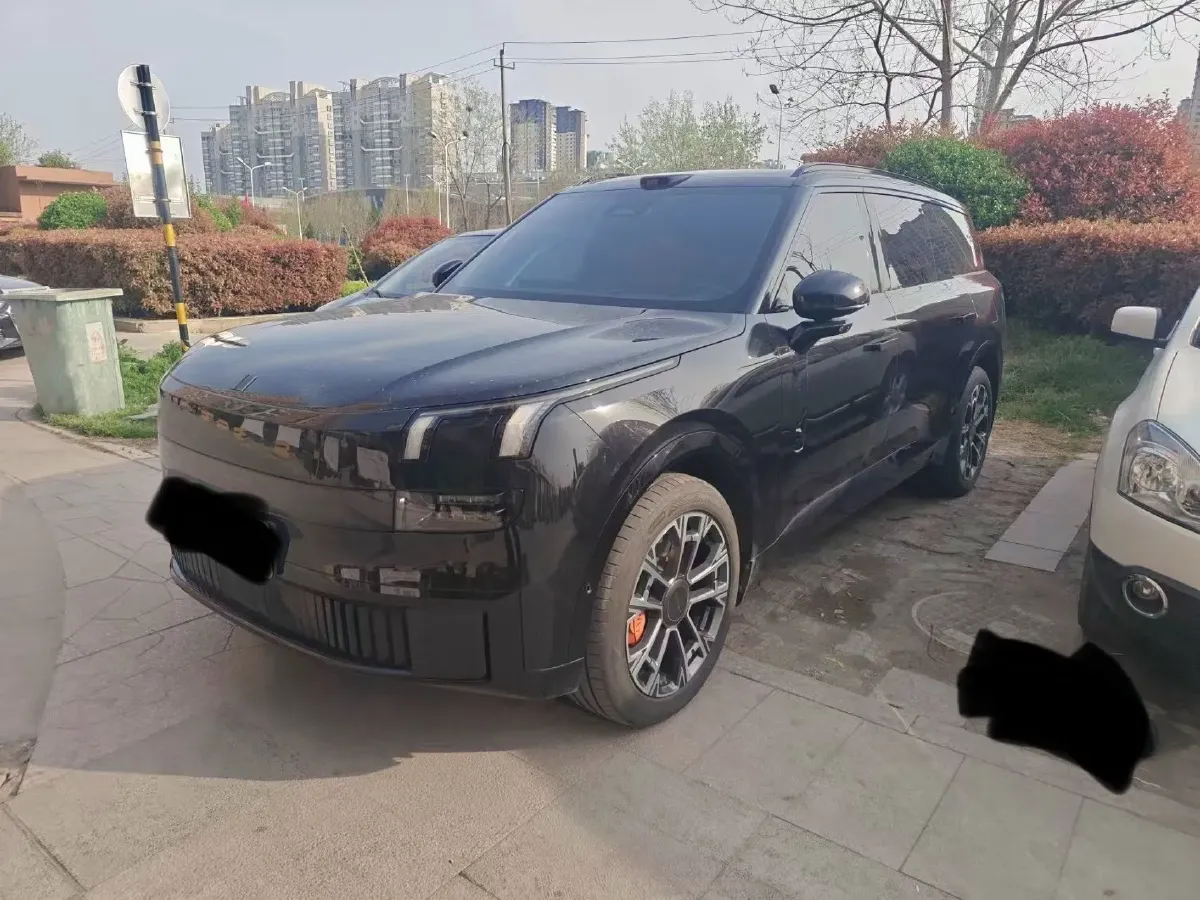 2025 LYNK&CO 900 1.5T 190HP L4 3DHT PHEV 43.3KWH,autocango,china used car exporter,china ev exporter,chinese used car exporter,chinese used ev exporter