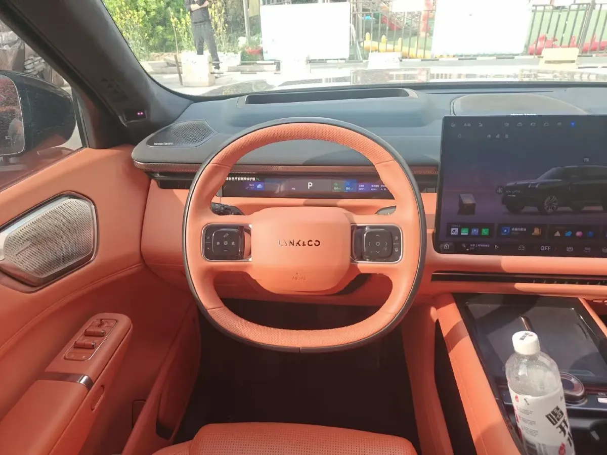 2025 LYNK&CO 900 1.5T 190HP L4 3DHT PHEV 43.3KWH,autocango,china used car exporter,china ev exporter,chinese used car exporter,chinese used ev exporter