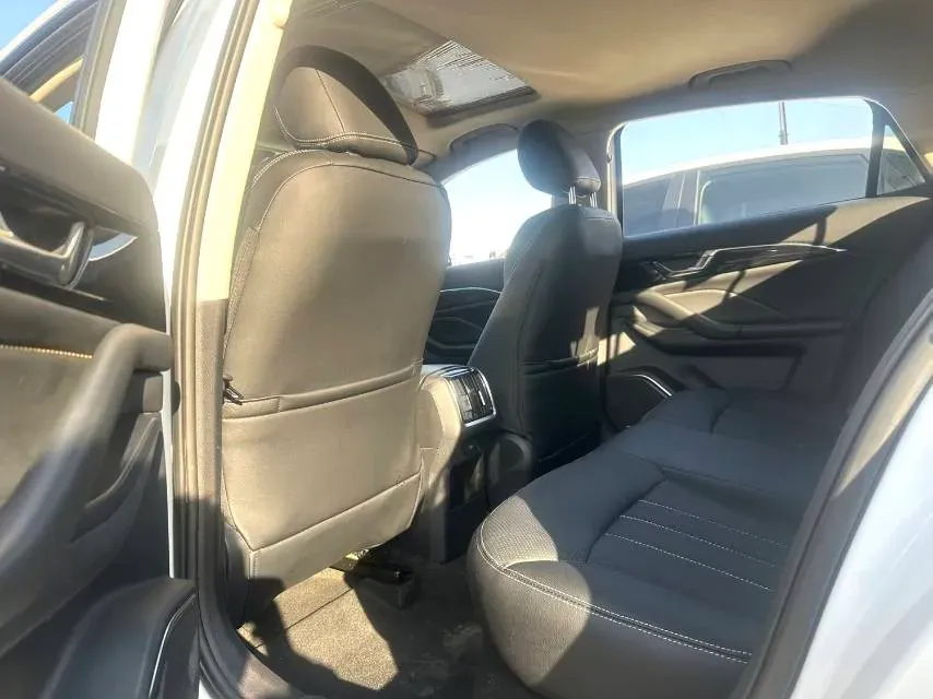 2023 Bestune B70 1.5T 169HP L4 7DCT,autocango,china used car exporter,china ev exporter,chinese used car exporter,chinese used ev exporter