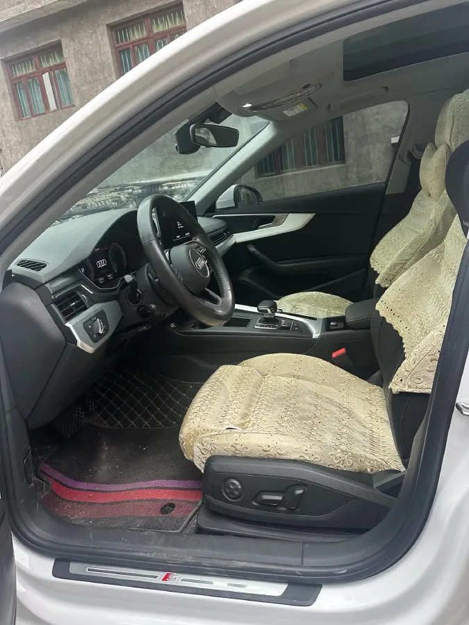 2020 Audi A4L 2.0T 190HP L4 7DCT,autocango,china used car exporter,china ev exporter,chinese used car exporter,chinese used ev exporter