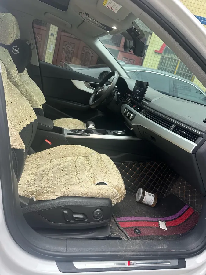 2020 Audi A4L 2.0T 190HP L4 7DCT,autocango,china used car exporter,china ev exporter,chinese used car exporter,chinese used ev exporter