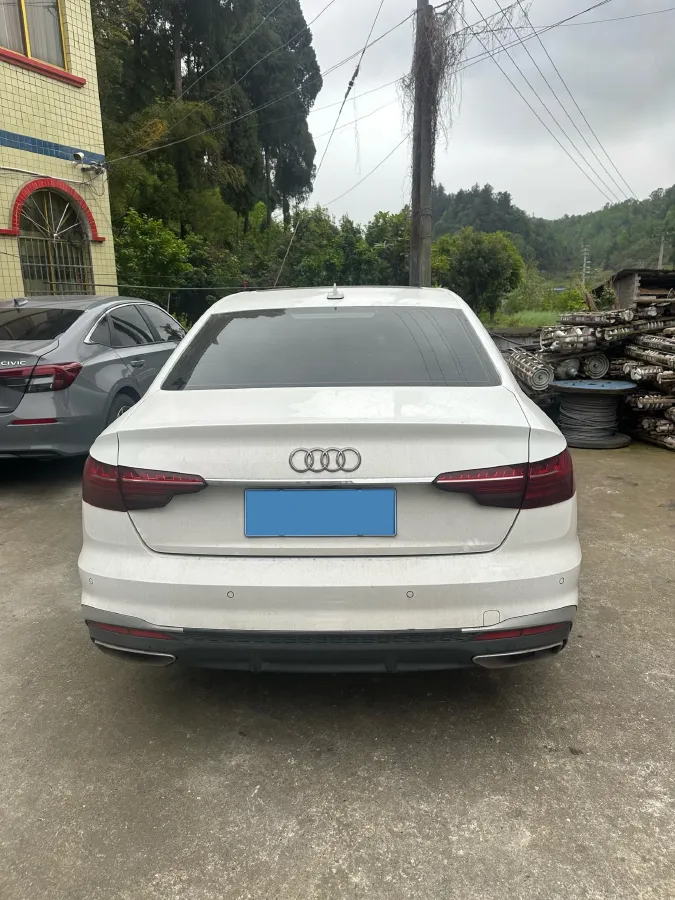2020 Audi A4L 2.0T 190HP L4 7DCT,autocango,china used car exporter,china ev exporter,chinese used car exporter,chinese used ev exporter