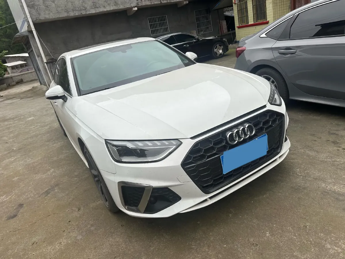 2020 Audi A4L 2.0T 190HP L4 7DCT,autocango,china used car exporter,china ev exporter,chinese used car exporter,chinese used ev exporter