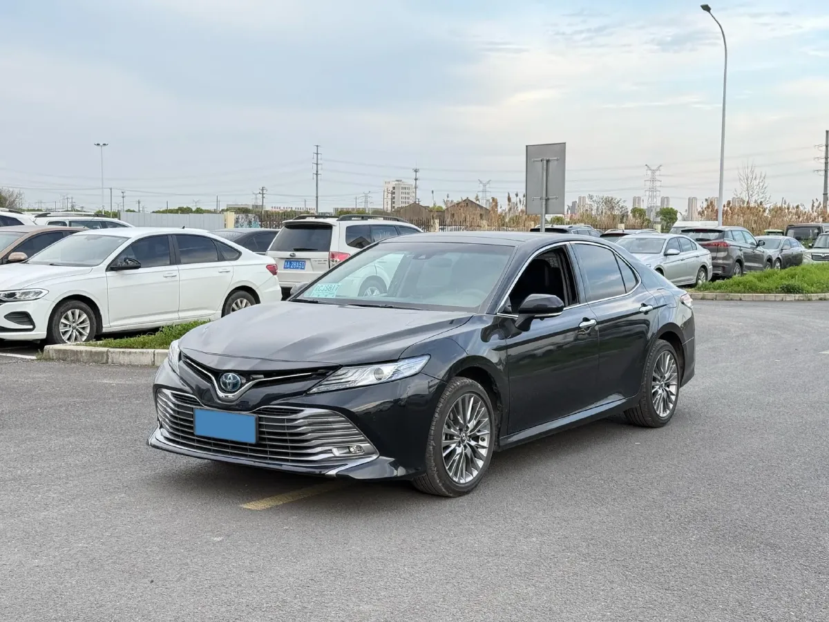 2019 Toyota Camry 2.5L 178HP L4 E-CVT Hybrid,autocango,china used car exporter,china ev exporter,chinese used car exporter,chinese used ev exporter