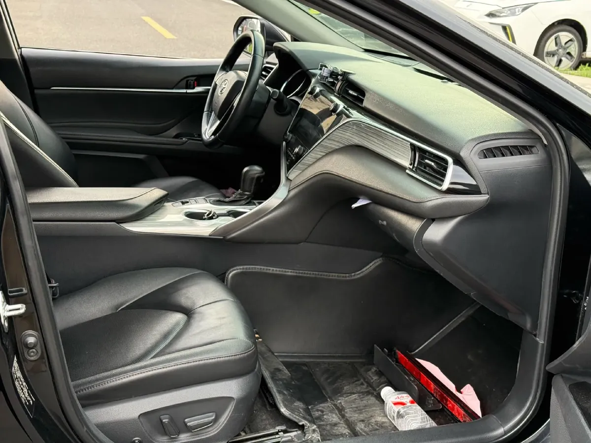 2019 Toyota Camry 2.5L 178HP L4 E-CVT Hybrid,autocango,china used car exporter,china ev exporter,chinese used car exporter,chinese used ev exporter