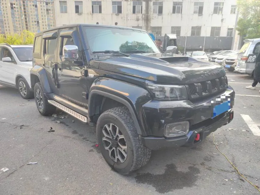 2022 Beijing BJ40 2.0T 224HP L4 8AT,autocango,china used car exporter,china ev exporter,chinese used car exporter,chinese used ev exporter