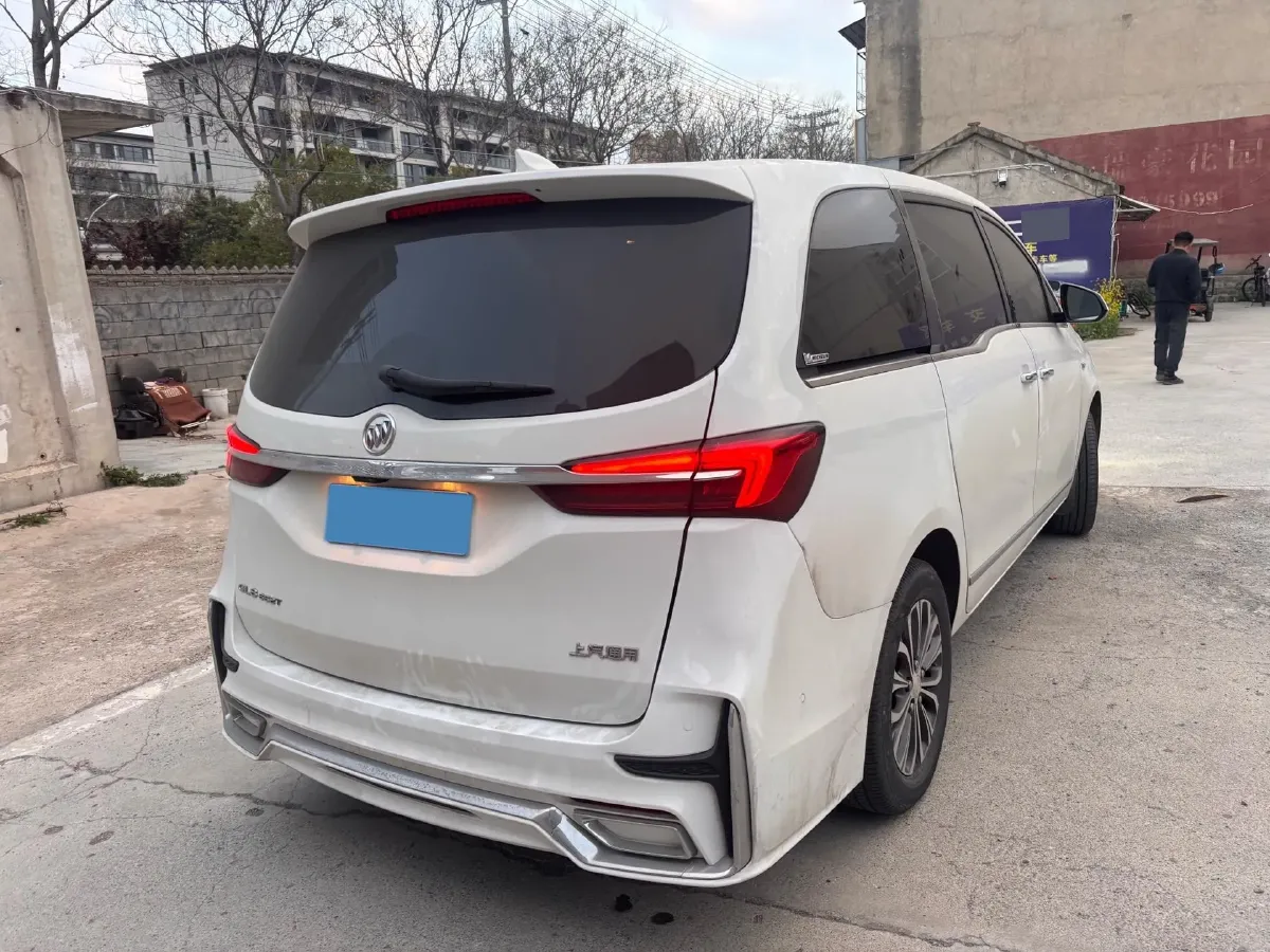 2022 Buick GL8 2.0T 237HP L4 9AT,autocango,china used car exporter,china ev exporter,chinese used car exporter,chinese used ev exporter