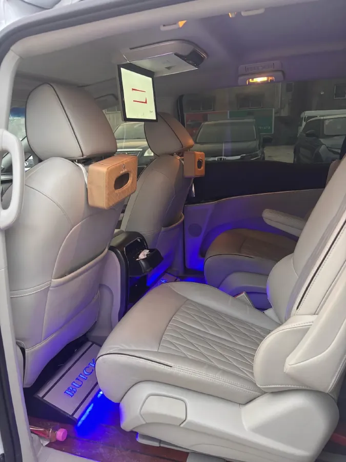 2022 Buick GL8 2.0T 237HP L4 9AT,autocango,china used car exporter,china ev exporter,chinese used car exporter,chinese used ev exporter