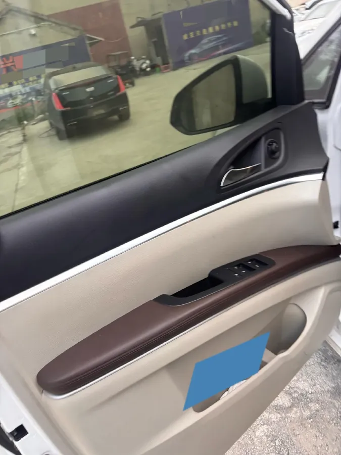 2022 Buick GL8 2.0T 237HP L4 9AT,autocango,china used car exporter,china ev exporter,chinese used car exporter,chinese used ev exporter