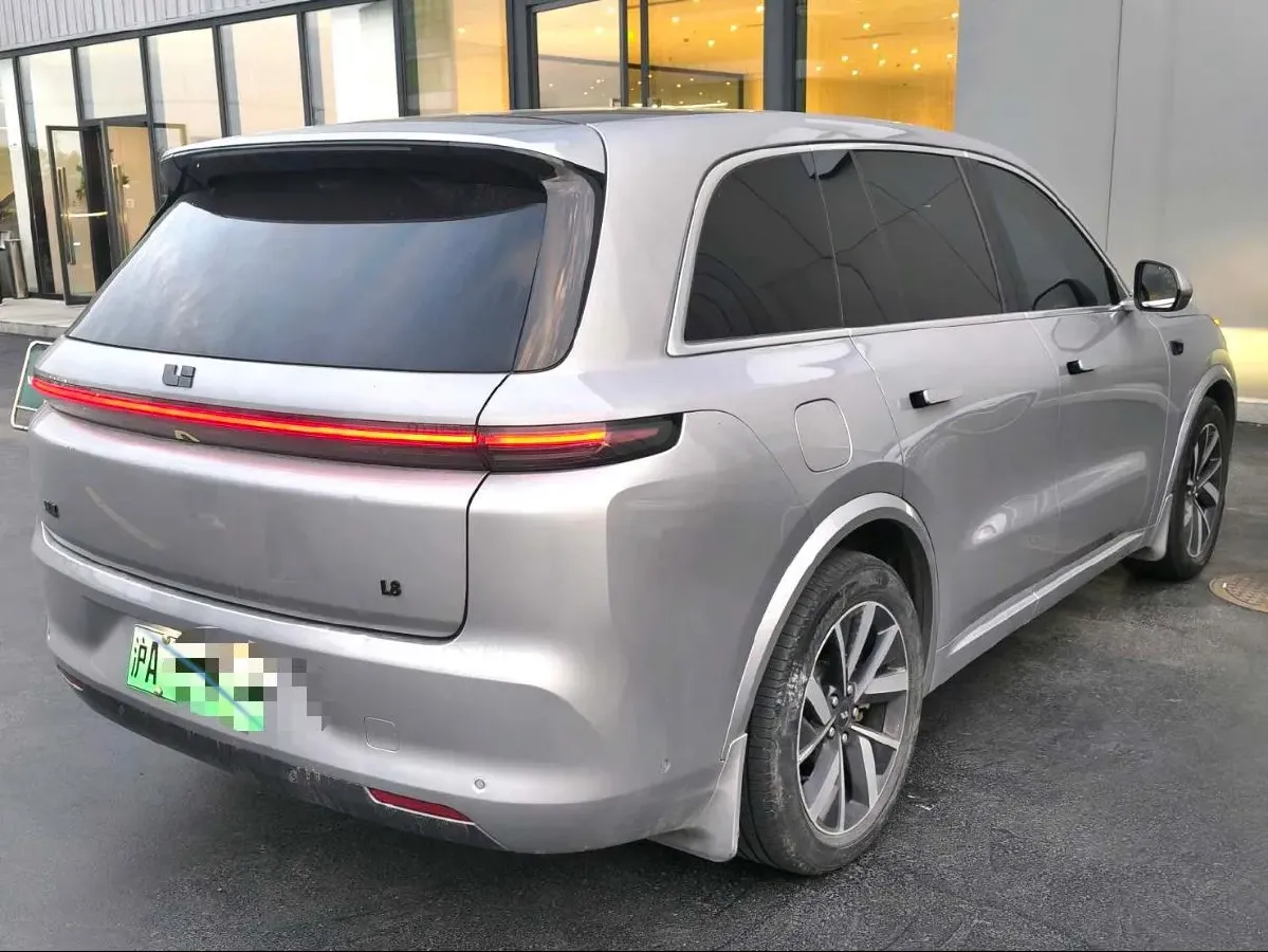 2023 Li L8 Range Extended 154HP REEV 40.9KWH,autocango,china used car exporter,china ev exporter,chinese used car exporter,chinese used ev exporter