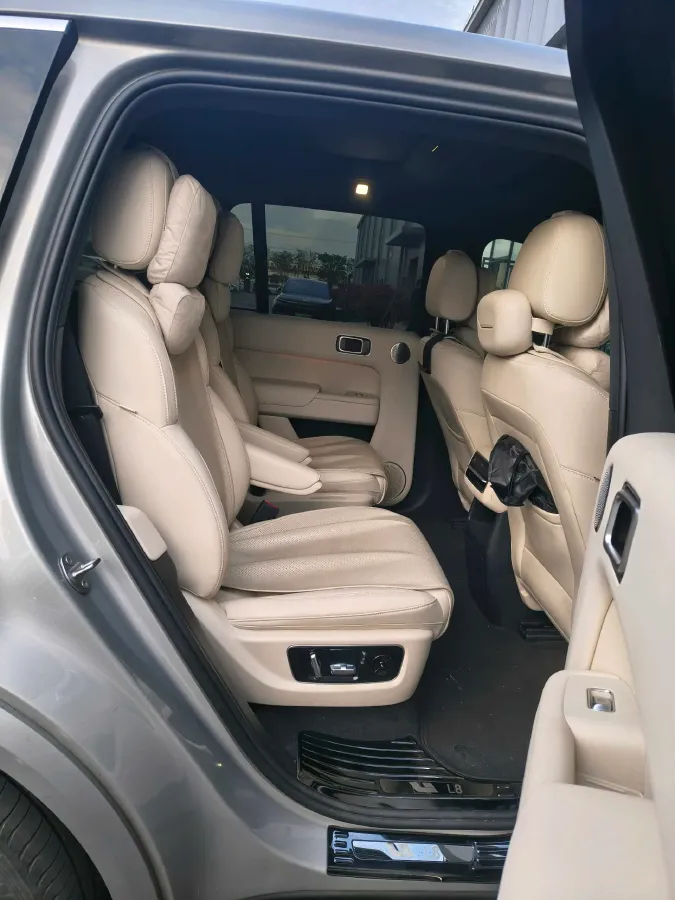 2023 Li L8 Range Extended 154HP REEV 40.9KWH,autocango,china used car exporter,china ev exporter,chinese used car exporter,chinese used ev exporter