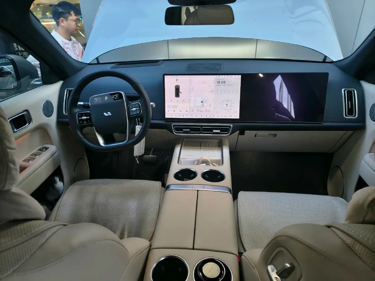 2023 Li L8 Range Extended 154HP REEV 40.9KWH,autocango,china used car exporter,china ev exporter,chinese used car exporter,chinese used ev exporter