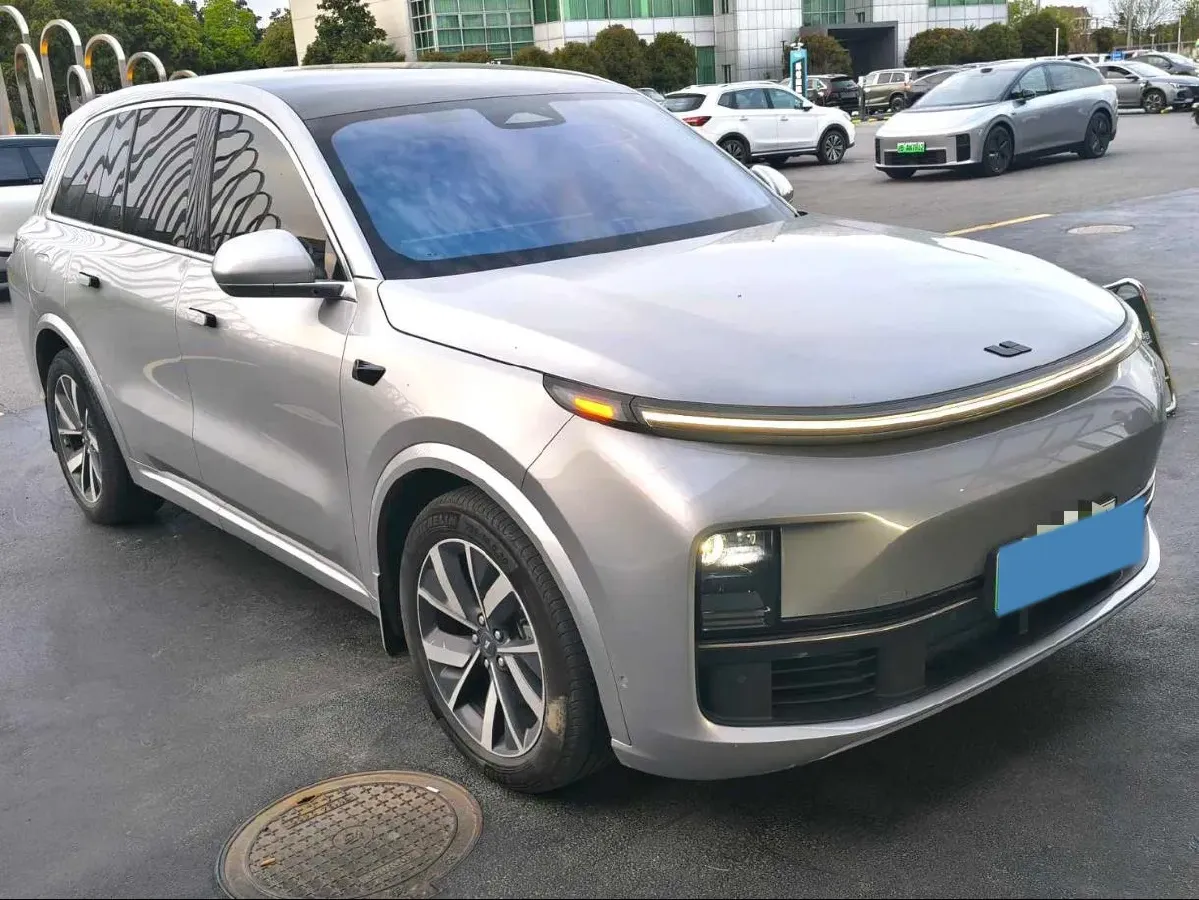 2023 Li L8 Range Extended 154HP REEV 40.9KWH,autocango,china used car exporter,china ev exporter,chinese used car exporter,chinese used ev exporter