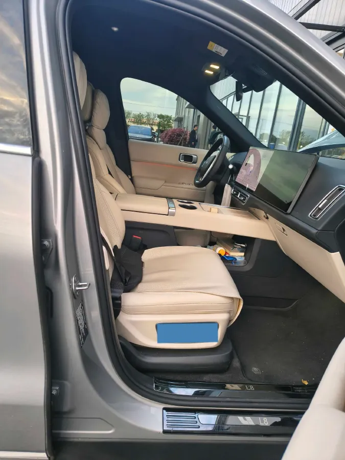 2023 Li L8 Range Extended 154HP REEV 40.9KWH,autocango,china used car exporter,china ev exporter,chinese used car exporter,chinese used ev exporter