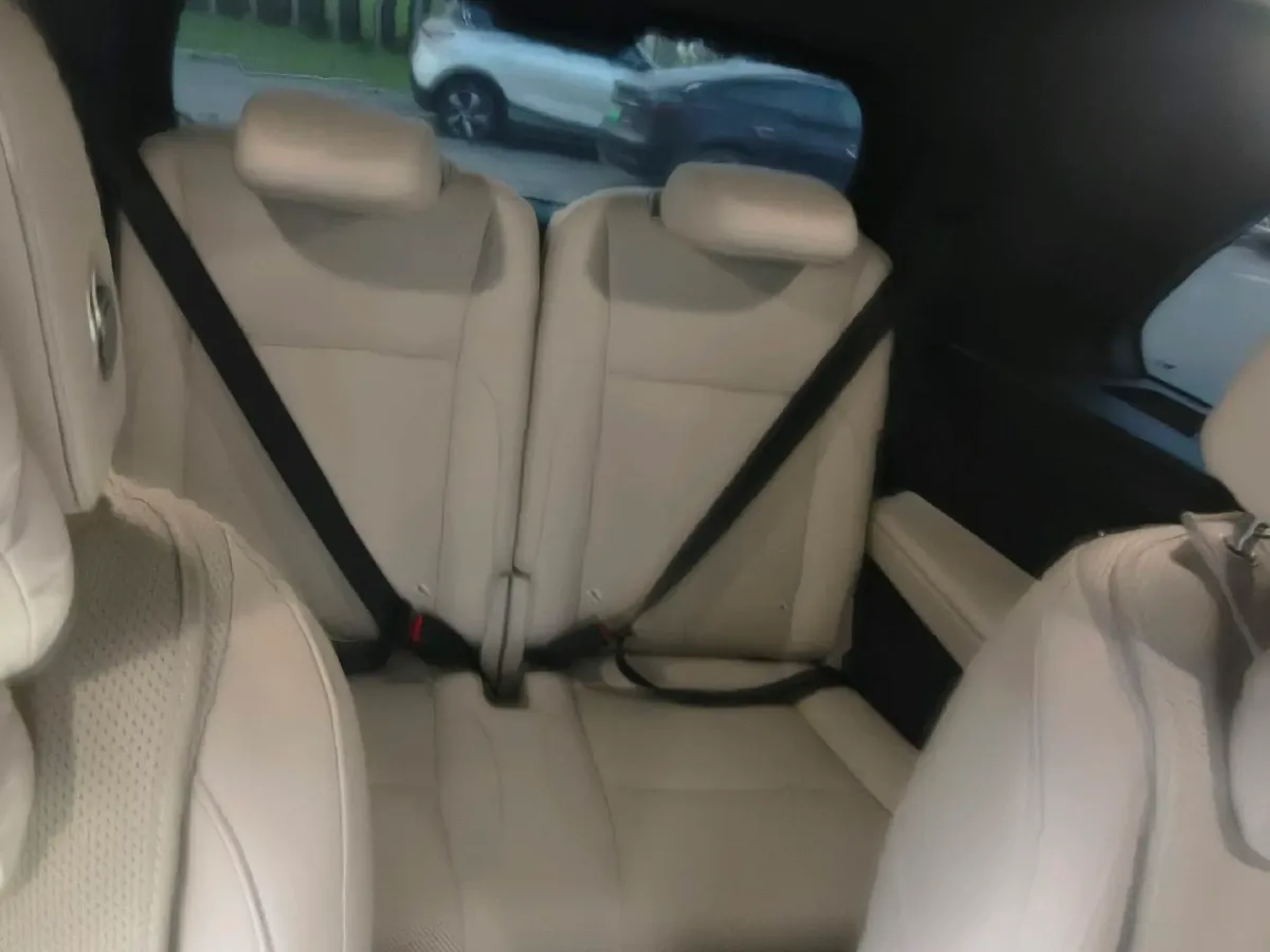 2023 Li L8 Range Extended 154HP REEV 40.9KWH,autocango,china used car exporter,china ev exporter,chinese used car exporter,chinese used ev exporter