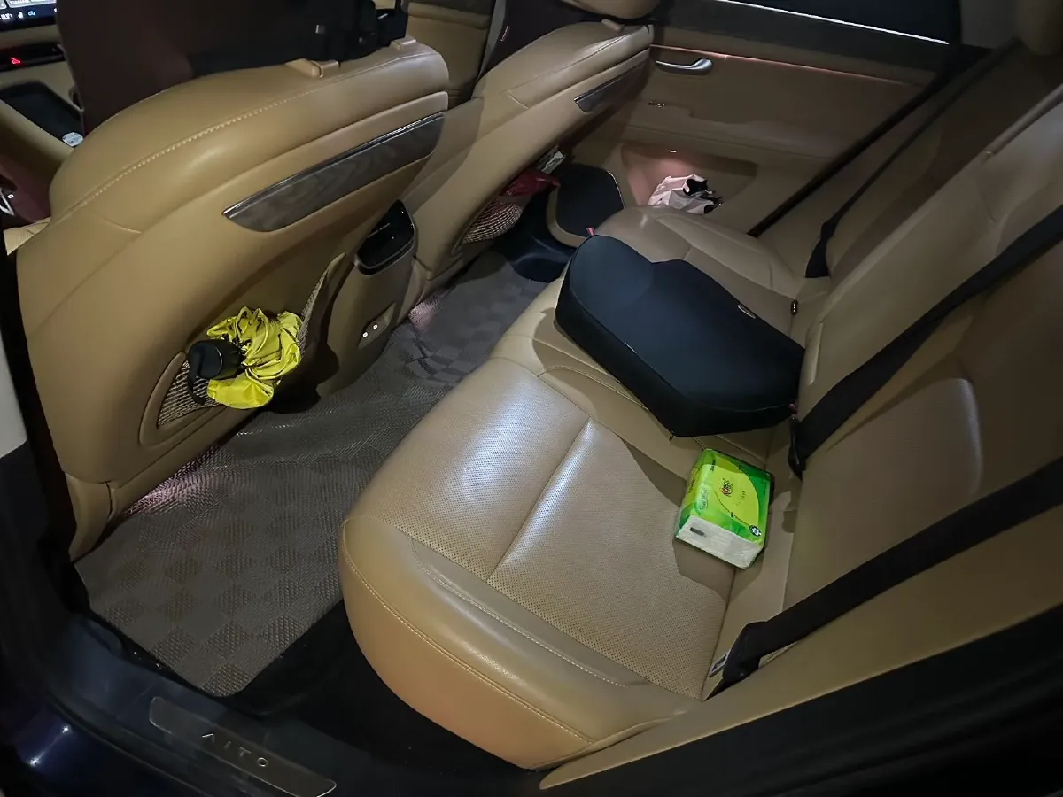 2022 JMC YuHu 7 2.0T 141HP L4 8AT,autocango,china used car exporter,china ev exporter,chinese used car exporter,chinese used ev exporter