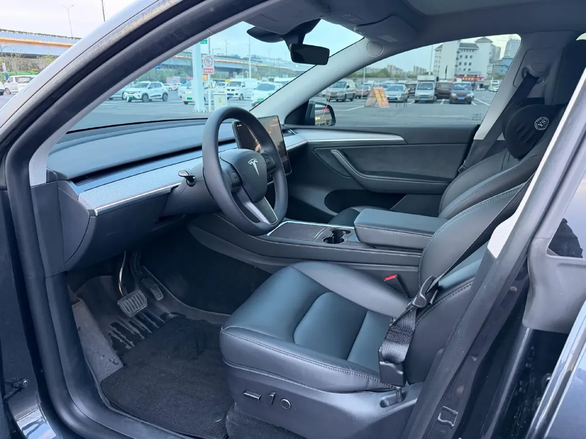 2024 Iveco OuSheng BEV 77.28KWH,autocango,china used car exporter,china ev exporter,chinese used car exporter,chinese used ev exporter