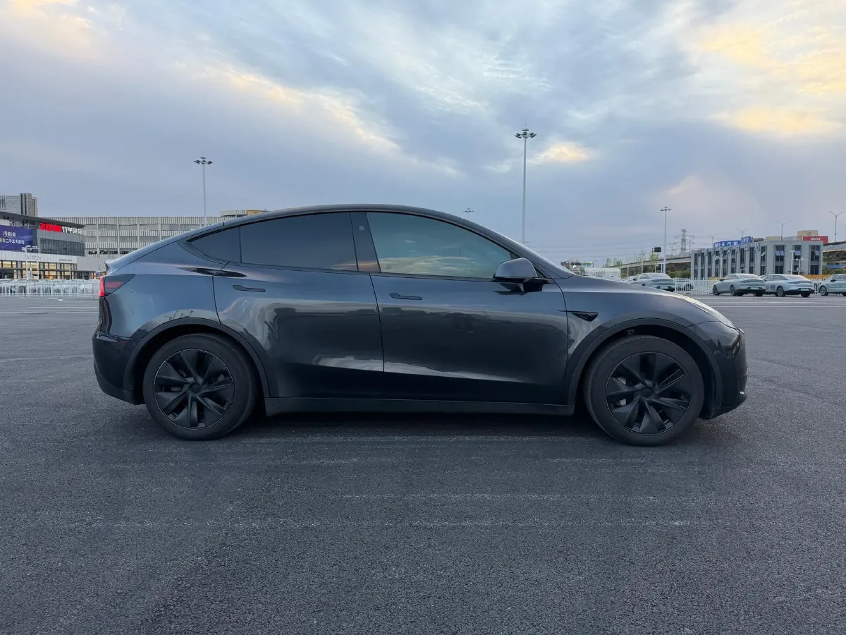 2024 Iveco OuSheng BEV 77.28KWH,autocango,china used car exporter,china ev exporter,chinese used car exporter,chinese used ev exporter