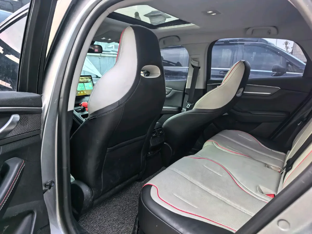 2022 Roewe RX5 MAX 1.5T 181HP L4 6AT,autocango,china used car exporter,china ev exporter,chinese used car exporter,chinese used ev exporter