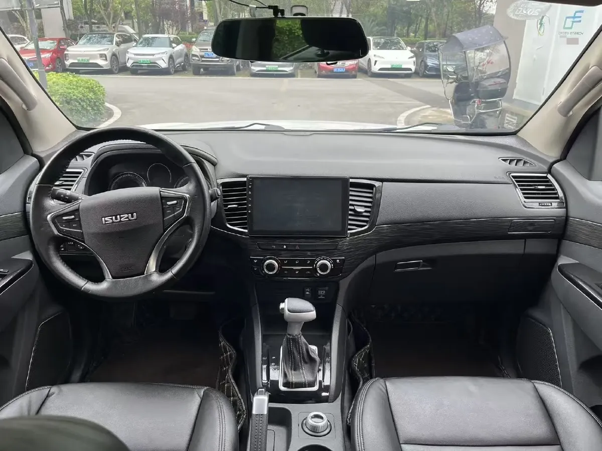2018 Isuzu Mu-X 1.9T 163HP L4 6AT,autocango,china used car exporter,china ev exporter,chinese used car exporter,chinese used ev exporter