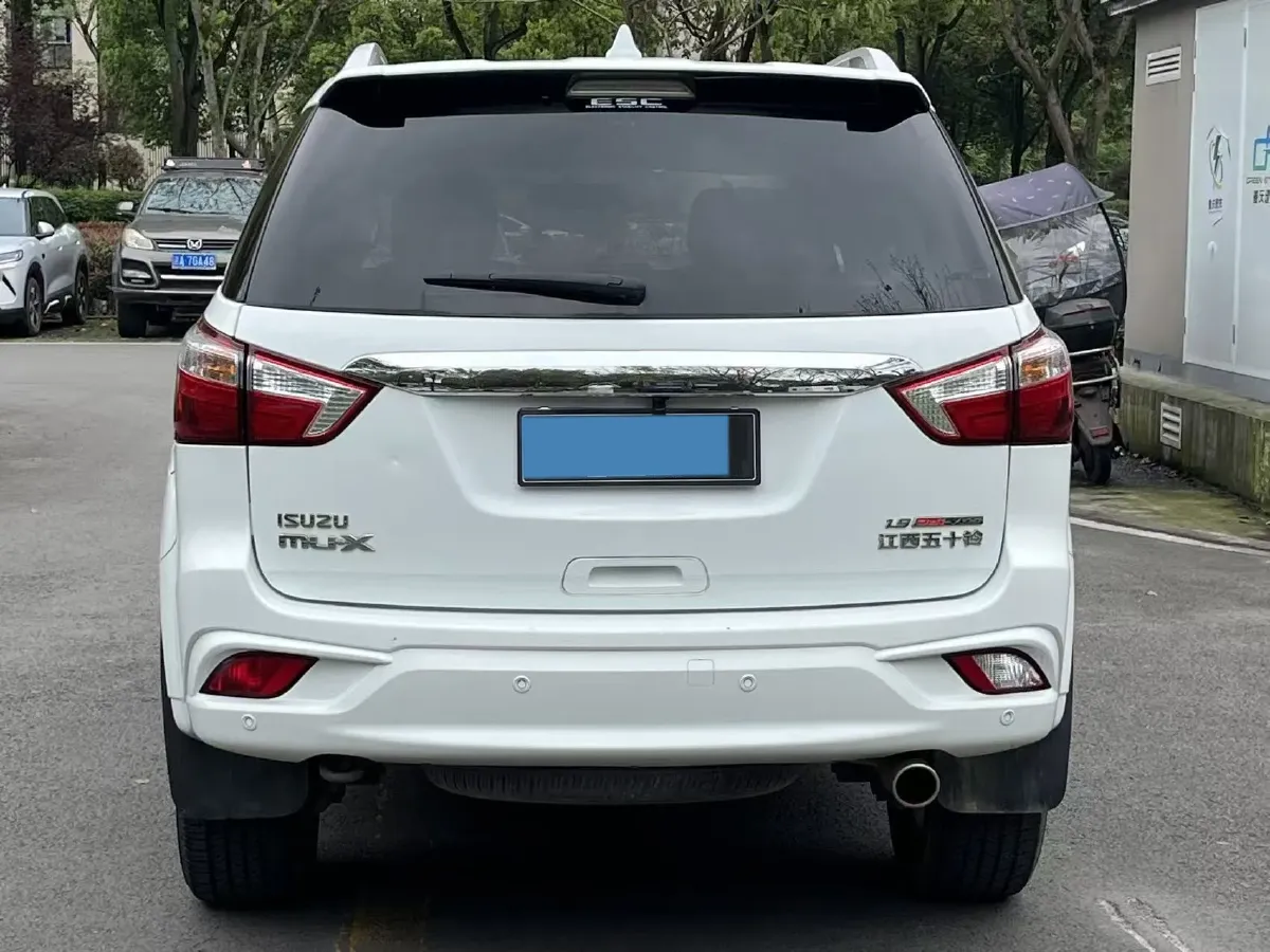 2018 Isuzu Mu-X 1.9T 163HP L4 6AT,autocango,china used car exporter,china ev exporter,chinese used car exporter,chinese used ev exporter