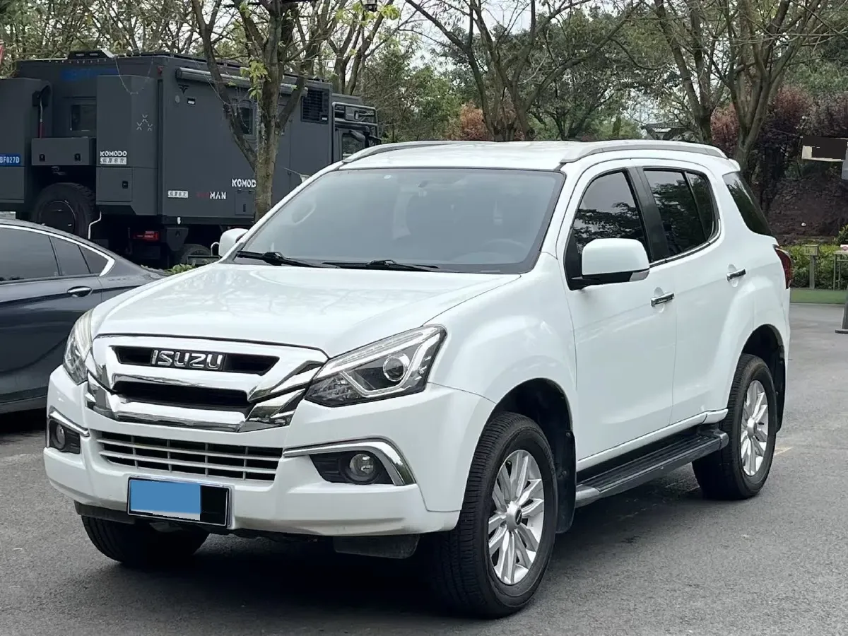 2018 Isuzu Mu-X 1.9T 163HP L4 6AT,autocango,china used car exporter,china ev exporter,chinese used car exporter,chinese used ev exporter