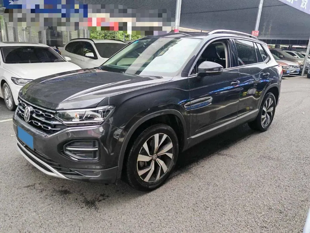 2019 Jeep Cherokee 2.0T 234HP L4 9AT,autocango,china used car exporter,china ev exporter,chinese used car exporter,chinese used ev exporter