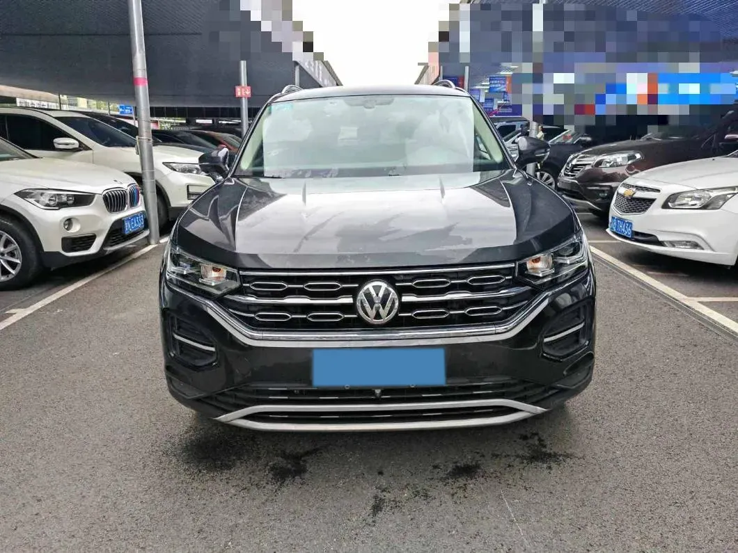 2019 Jeep Cherokee 2.0T 234HP L4 9AT,autocango,china used car exporter,china ev exporter,chinese used car exporter,chinese used ev exporter