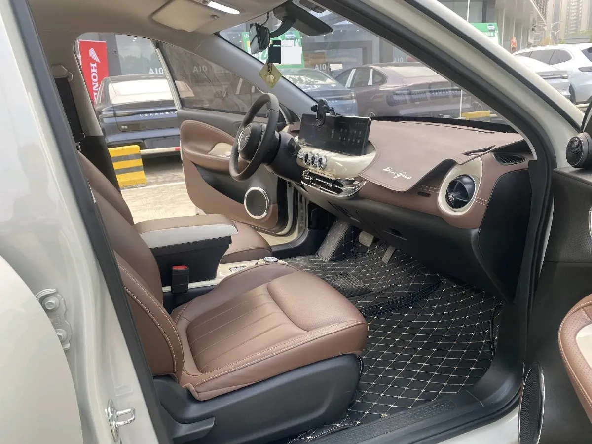 2023 WuLing BinGuo BEV 31.9KWH,autocango,china used car exporter,china ev exporter,chinese used car exporter,chinese used ev exporter