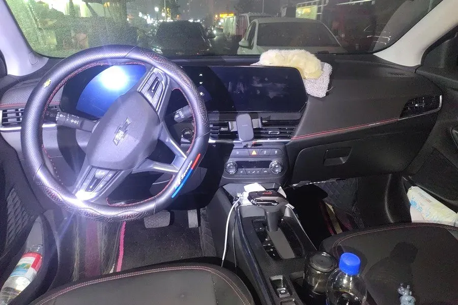 2022 Chevrolet Trax 1.5T 184HP L4 CVT,autocango,china used car exporter,china ev exporter,chinese used car exporter,chinese used ev exporter