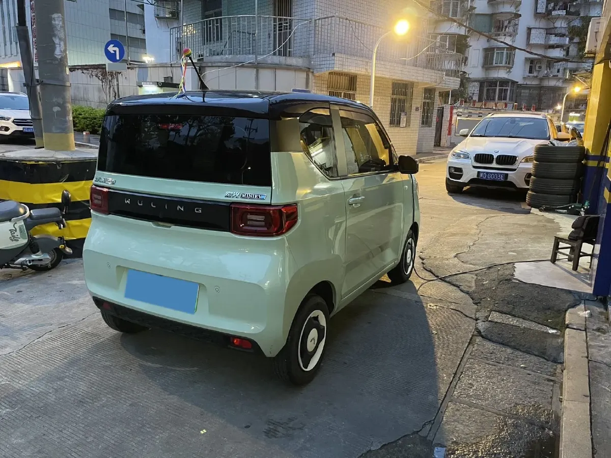 2020 WuLing HongGuang MINI EV BEV 9KWH,autocango,china used car exporter,china ev exporter,chinese used car exporter,chinese used ev exporter
