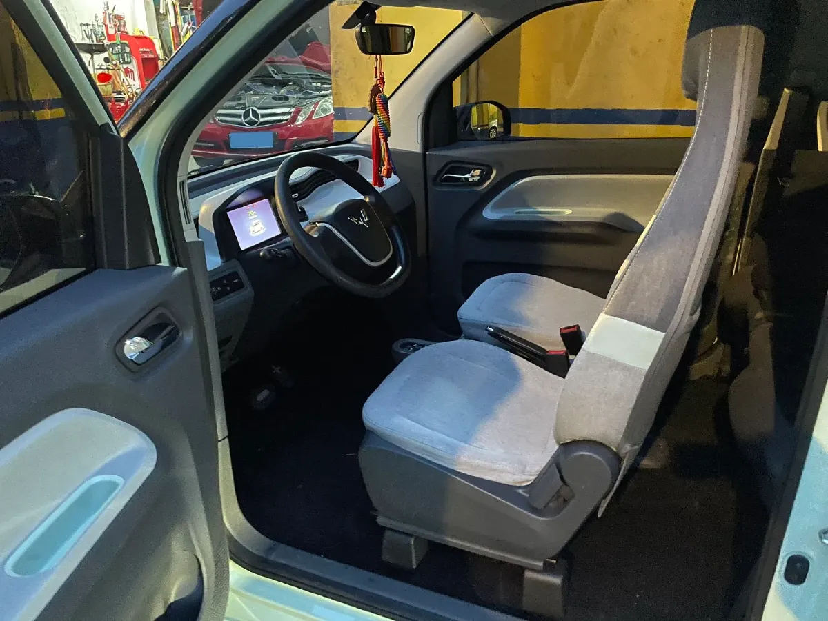 2020 WuLing HongGuang MINI EV BEV 9KWH,autocango,china used car exporter,china ev exporter,chinese used car exporter,chinese used ev exporter