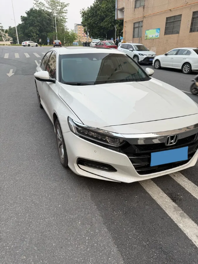 2021 Honda Accord 1.5T 194HP L4 CVT,autocango,china used car exporter,china ev exporter,chinese used car exporter,chinese used ev exporter