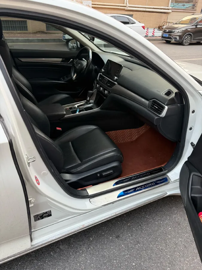 2021 Honda Accord 1.5T 194HP L4 CVT,autocango,china used car exporter,china ev exporter,chinese used car exporter,chinese used ev exporter