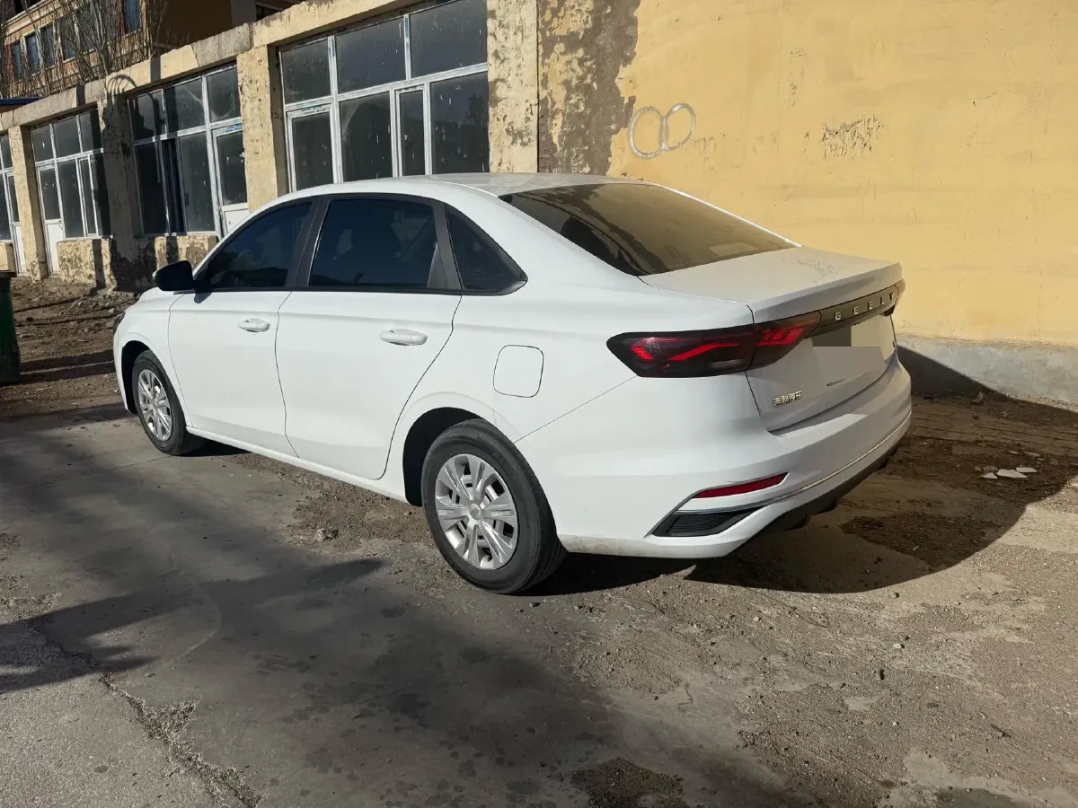 2023 Geely Emgrand 1.5L 127HP L4 5MT,autocango,china used car exporter,china ev exporter,chinese used car exporter,chinese used ev exporter