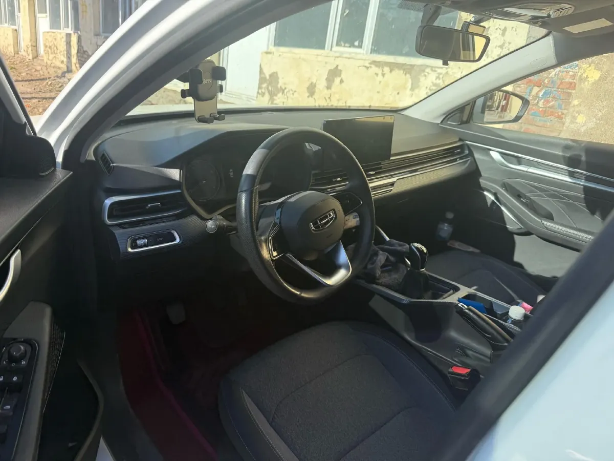 2023 Geely Emgrand 1.5L 127HP L4 5MT,autocango,china used car exporter,china ev exporter,chinese used car exporter,chinese used ev exporter