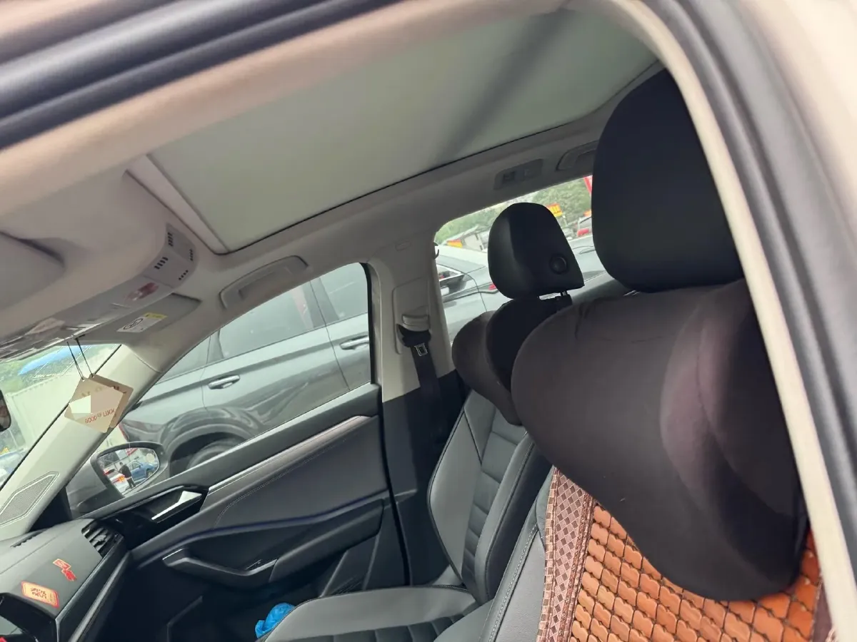 2019 Jeep Renegade 1.3T 173HP L4 7DCT,autocango,china used car exporter,china ev exporter,chinese used car exporter,chinese used ev exporter