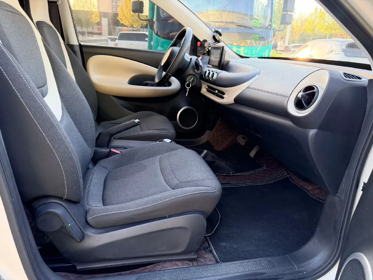 2023 WuLing BinGuo BEV 17.3KWH,autocango,china used car exporter,china ev exporter,chinese used car exporter,chinese used ev exporter