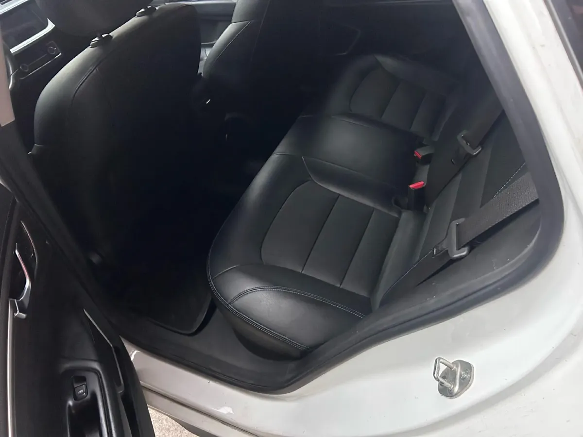 2022 Livan Maple 60s PRO BEV 51.8KWH,autocango,china used car exporter,china ev exporter,chinese used car exporter,chinese used ev exporter