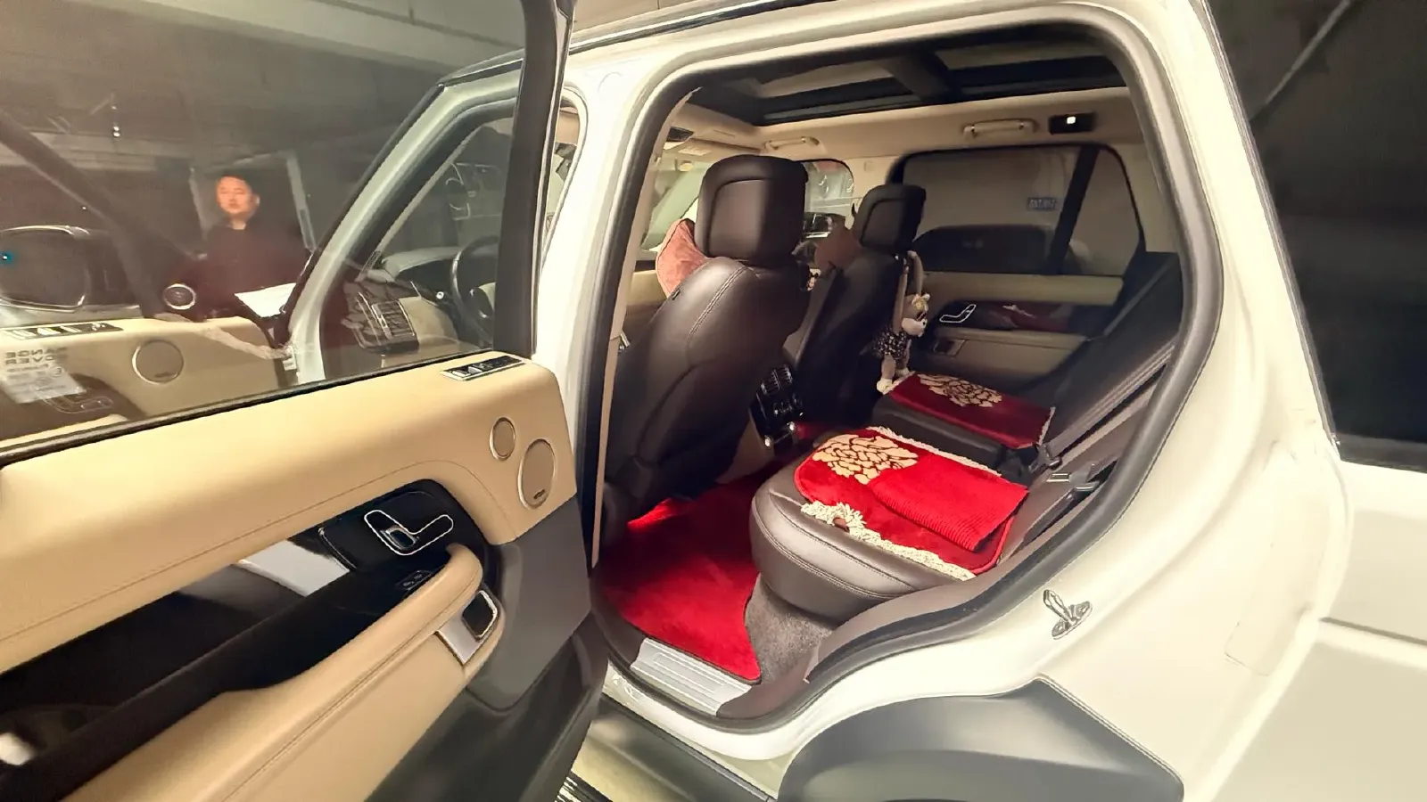 2020 Land Rover Range Rover 3.0T 360HP L6 8AT,autocango,china used car exporter,china ev exporter,chinese used car exporter,chinese used ev exporter