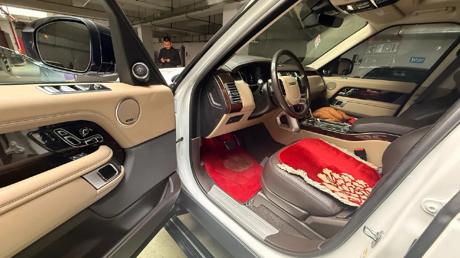 2020 Land Rover Range Rover 3.0T 360HP L6 8AT,autocango,china used car exporter,china ev exporter,chinese used car exporter,chinese used ev exporter