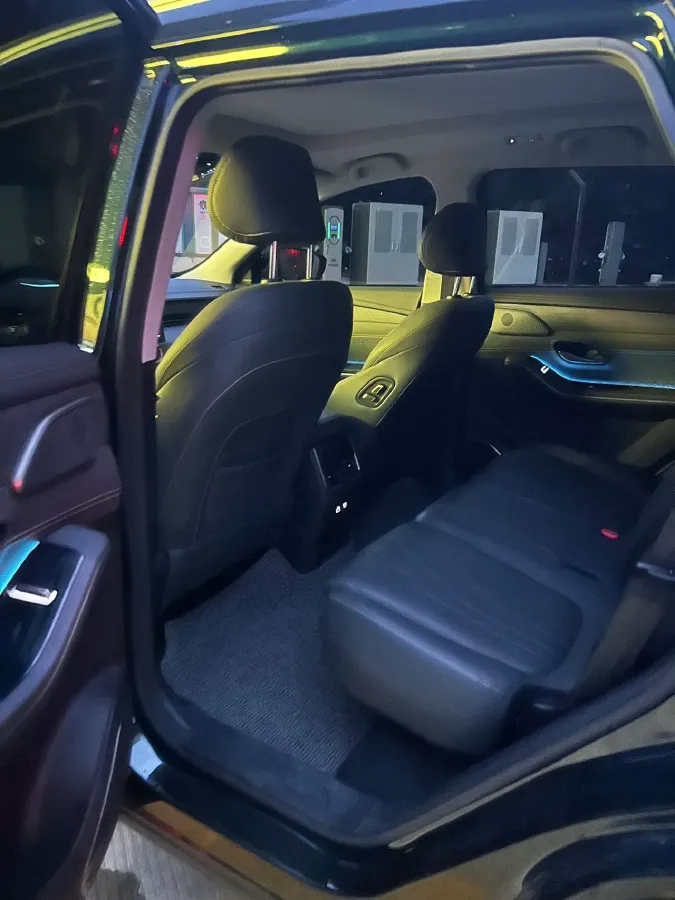 2023 Jetour Traveller 2.0T 254HP L4 7DCT,autocango,china used car exporter,china ev exporter,chinese used car exporter,chinese used ev exporter